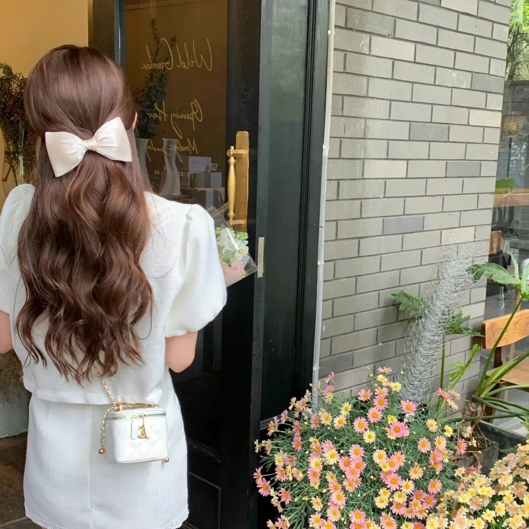 情刺海报